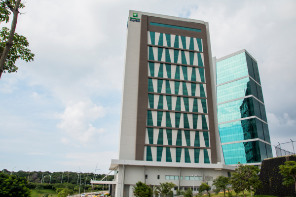 Centro Empresarial Buenavista - Hotel Holiday Inn