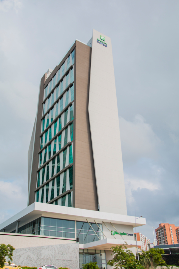 Centro Empresarial Buenavista - Hotel Holiday Inn